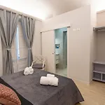 Scic House Oda ve Kahvaltı 3*